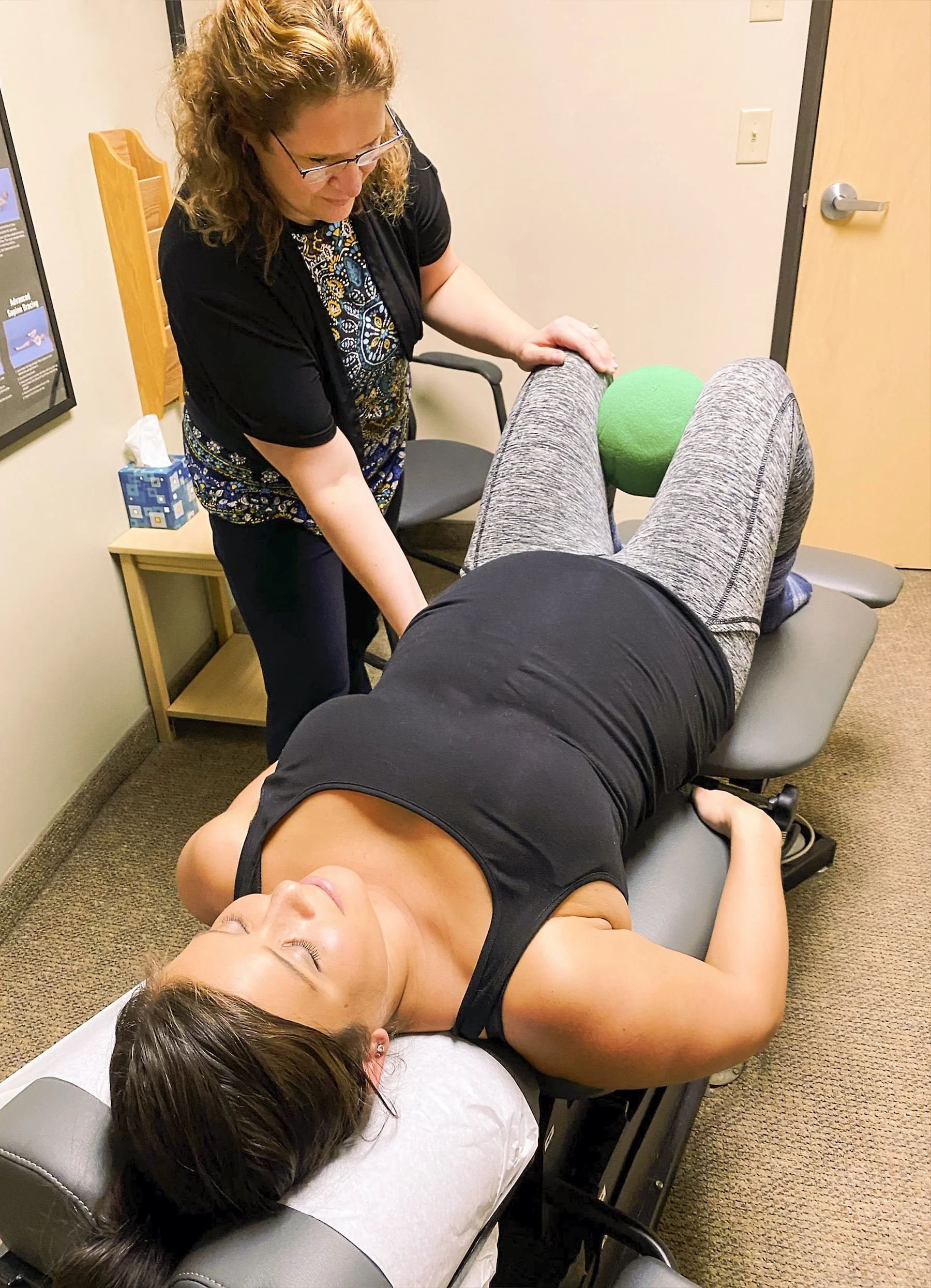 rHip adductor squeeze with ball